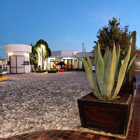 Hotel Mina Real Cedral Exterior foto